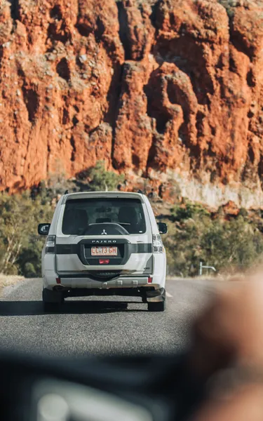 4WD driving towards Glen Helen