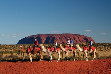 group camel riding uluru
